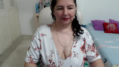 leonela   online show from March 31, 1:51 am