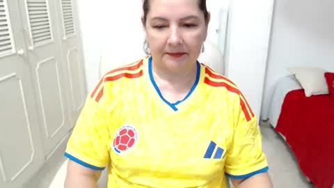 Snapshot of leonela_69 chatting on June 18, 9:09 am leonela online show from June 18, 9:09 am