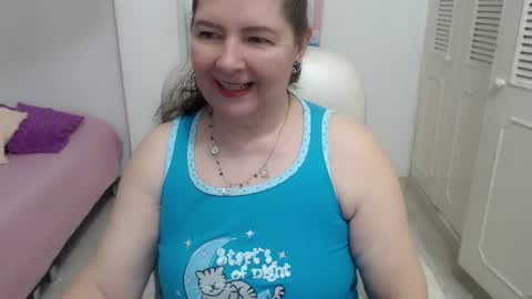 Snapshot of leonela_69 chatting on July 1, 10:53 pm leonela online show from July 1, 10:53 pm