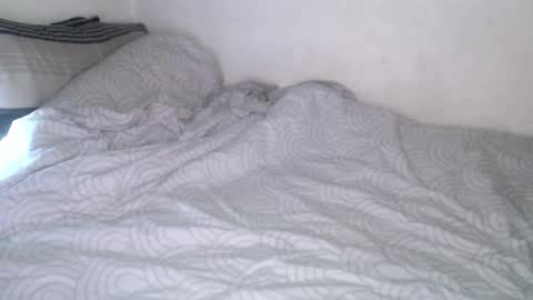 Snapshot of leonevans33 chatting on February 17, 11:29 am LSE online show from February 17, 11:29 am