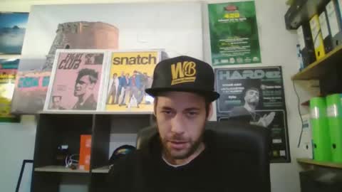 Snapshot of leonidascum chatting on January 16, 12:53 pm leonidascum online show from January 16, 12:53 pm