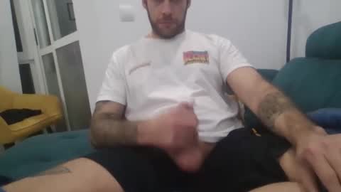 Snapshot of leonidascum chatting on January 18, 1:42 am leonidascum online show from January 18, 1:42 am