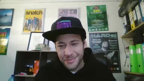 Snapshot of leonidascum chatting on March 19, 11:58 am leonidascum online show from March 19, 11:58 am