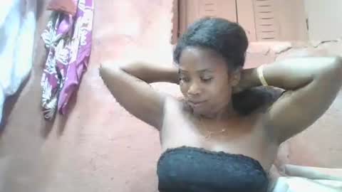 leonnetta online show from April 13, 2:28 am