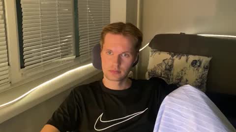 Leon online show from January 15, 6:55 pm