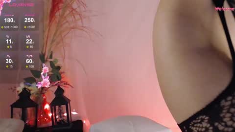 Snapshot of leonora_luxry_ chatting on December 7, 1:36 am My name is Leonora  Pleasures to see you  Follow me here and instagram  online show from December 7, 1:36 am