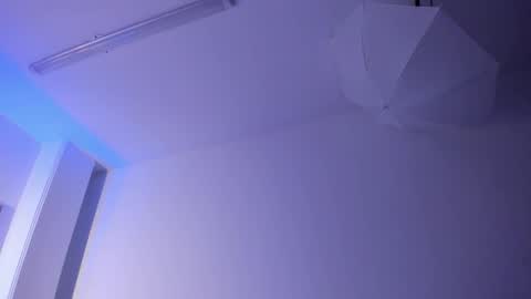 Leo  online show from February 8, 4:16 am