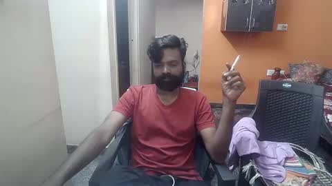 Snapshot of leosbroad chatting on December 15, 2:37 pm Leo online show from December 15, 2:37 pm