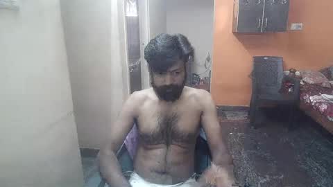 Snapshot of leosbroad chatting on December 18, 7:26 am Leo online show from December 18, 7:26 am