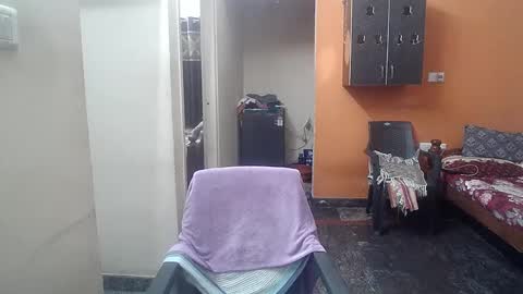 Snapshot of leosbroad chatting on December 26, 2:16 pm Leo online show from December 26, 2:16 pm