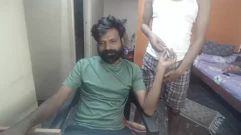 Snapshot of leosbroad chatting on January 8, 5:15 pm Leo online show from January 8, 5:15 pm