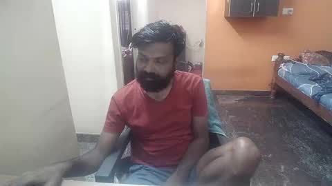 Snapshot of leosbroad chatting on January 21, 3:48 am Leo online show from January 21, 3:48 am