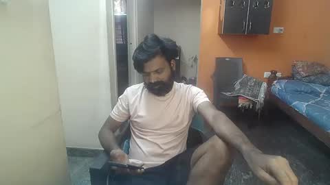 Snapshot of leosbroad chatting on January 22, 3:09 am Leo online show from January 22, 3:09 am