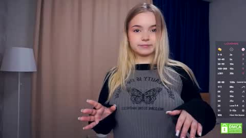 Hello everyone Im Lora Its my first day Were going to have fun together online show from November 13, 5:06 am