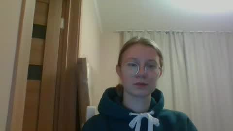 Snapshot of lera_foxx chatting on December 10, 9:11 pm lera_foxx online show from December 10, 9:11 pm