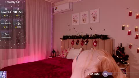 Nicole Moore online show from December 27, 6:42 pm