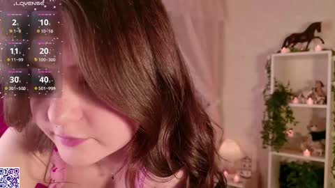 Nicole Moore online show from February 14, 3:31 pm