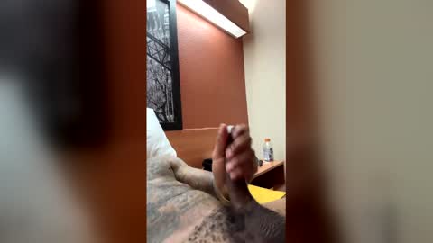 leroypageiii87 online show from April 18, 9:48 pm