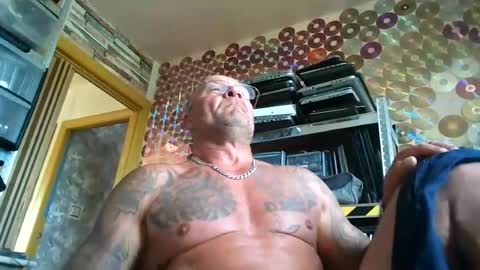 lesek0352 online show from June 28, 4:57 pm