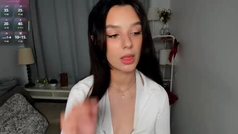 Bella online show from November 4, 9:08 am