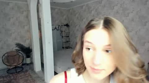 Snapshot of lesigrace chatting on April 27, 8:45 am Sanem online show from April 27, 8:45 am