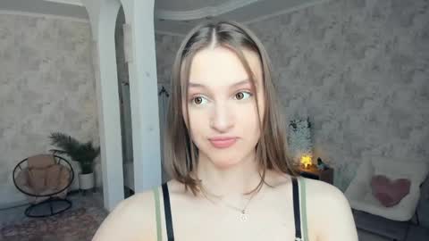 Snapshot of lesigrace chatting on May 2, 8:08 am Sanem online show from May 2, 8:08 am