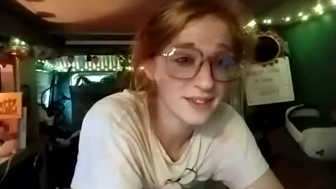 LesleyGumGrass- The Boring Trans girl online show from November 14, 8:29 pm