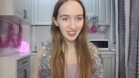 Snapshot of leslie_my_lovee chatting on December 16, 11:07 pm LESLIE online show from December 16, 11:07 pm