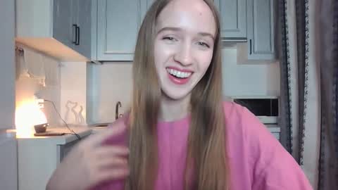 Snapshot of leslie_my_lovee chatting on September 14, 8:08 pm LESLIE online show from September 14, 8:08 pm