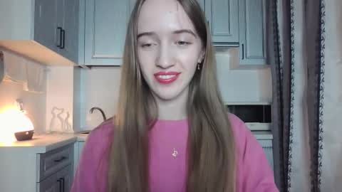 Snapshot of leslie_my_lovee chatting on October 4, 8:51 pm LESLIE online show from October 4, 8:51 pm