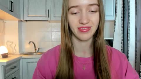 Snapshot of leslie_my_lovee chatting on November 12, 10:04 am LESLIE online show from November 12, 10:04 am