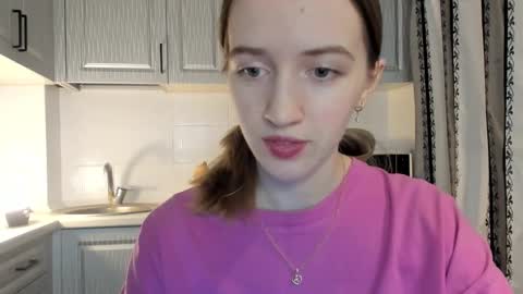 Snapshot of leslie_my_lovee chatting on December 16, 6:57 pm LESLIE online show from December 16, 6:57 pm