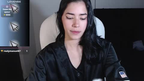 Snapshot of leslieblack_ chatting on February 26, 11:04 pm leslie online show from February 26, 11:04 pm