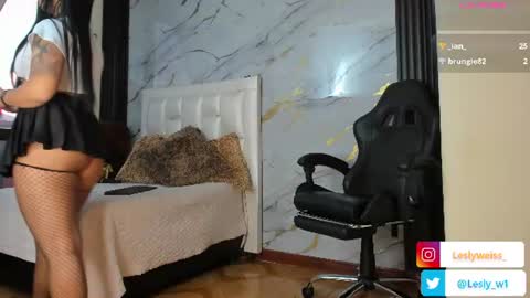 Snapshot of lesly_w chatting on July 13, 11:24 am I am here from Monday to Friday from 730 am to 130 pm Colombia time and saturday from 500 am to 1000 am .... Soon Blue page online show from July 13, 11:24 am