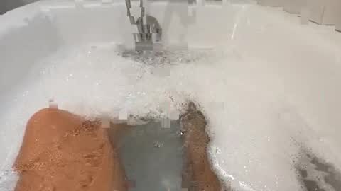 lespampinos online show from January 24, 12:41 pm