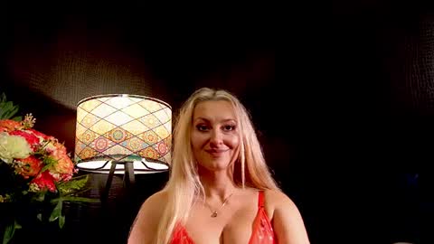 leticiareys online show from October 20, 6:30 pm