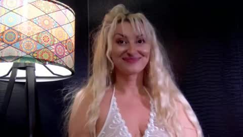 leticiareys online show from March 6, 2:02 pm