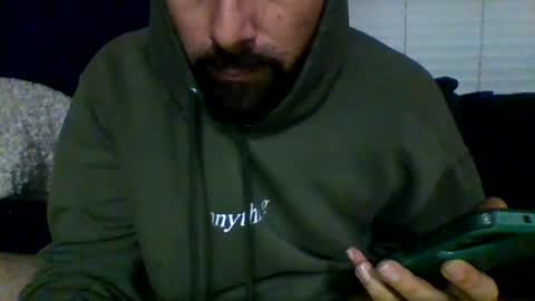 Snapshot of letithang24 chatting on December 18, 4:07 am letithang24 online show from December 18, 4:07 am