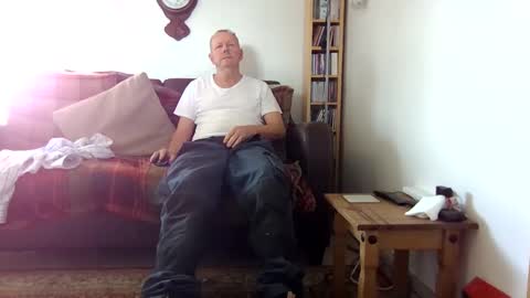 Snapshot of letmestrip chatting on September 16, 1:23 pm paul online show from September 16, 1:23 pm