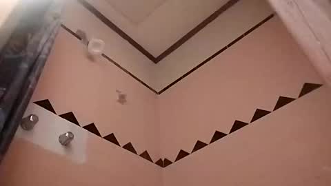 letmewetyoirpantiies online show from October 8, 8:45 am