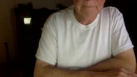 Snapshot of letscum2gether0 chatting on December 4, 2:09 am letscum2gether0 online show from December 4, 2:09 am