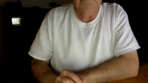 Snapshot of letscum2gether0 chatting on December 19, 3:18 am letscum2gether0 online show from December 19, 3:18 am