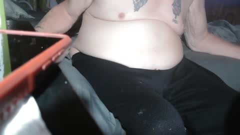 Snapshot of letsplay1984 chatting on February 2, 2:24 pm letsplay1984 online show from February 2, 2:24 pm