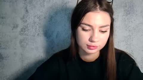 Snapshot of lette_emily chatting on October 3, 11:51 am Emily online show from October 3, 11:51 am