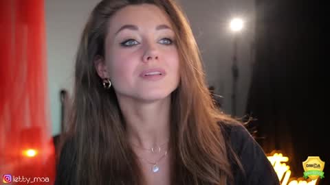 Snapshot of lettymoa chatting on December 18, 1:22 am Letty Moa - IG direct letty moa online show from December 18, 1:22 am