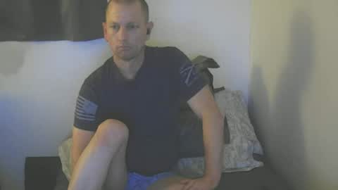 Snapshot of letzbenawtty2026 chatting on July 4, 10:32 am arizona222222 online show from July 4, 10:32 am