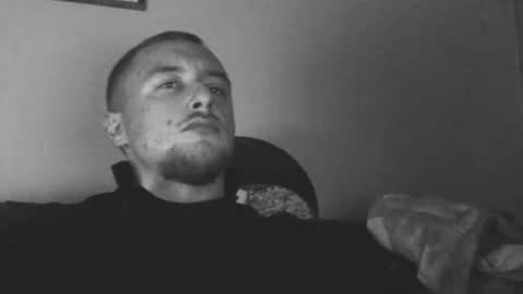 Snapshot of lev1ngston chatting on November 12, 12:44 am lev1ngston online show from November 12, 12:44 am