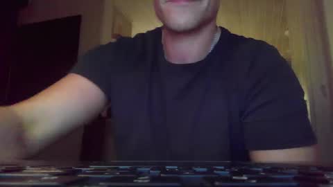 levaithen369 online show from December 22, 9:45 pm