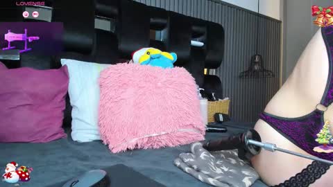 levana1 online show from December 18, 7:09 pm