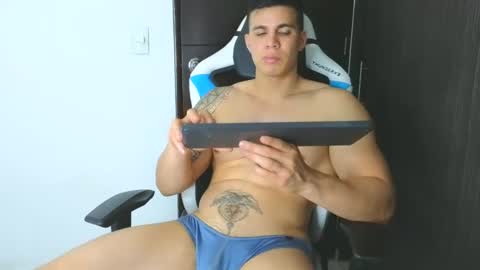 Snapshot of levelingg chatting on December 6, 6:37 am levelingg online show from December 6, 6:37 am